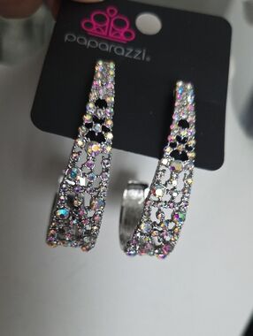 Paparazzi Cold As Ice Multi Earrings NWT